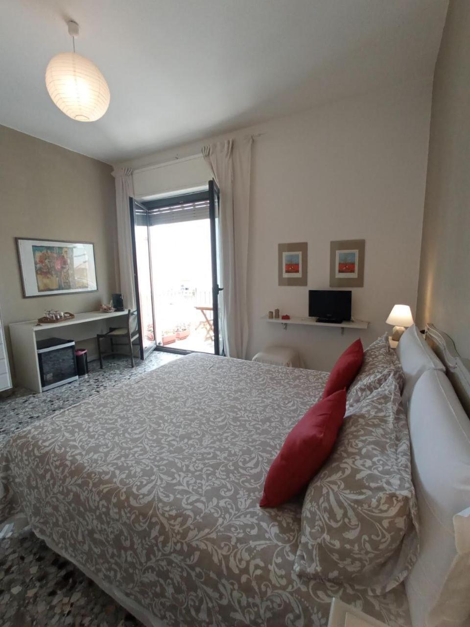 Myhouse Hotel Olbia Kültér fotó
