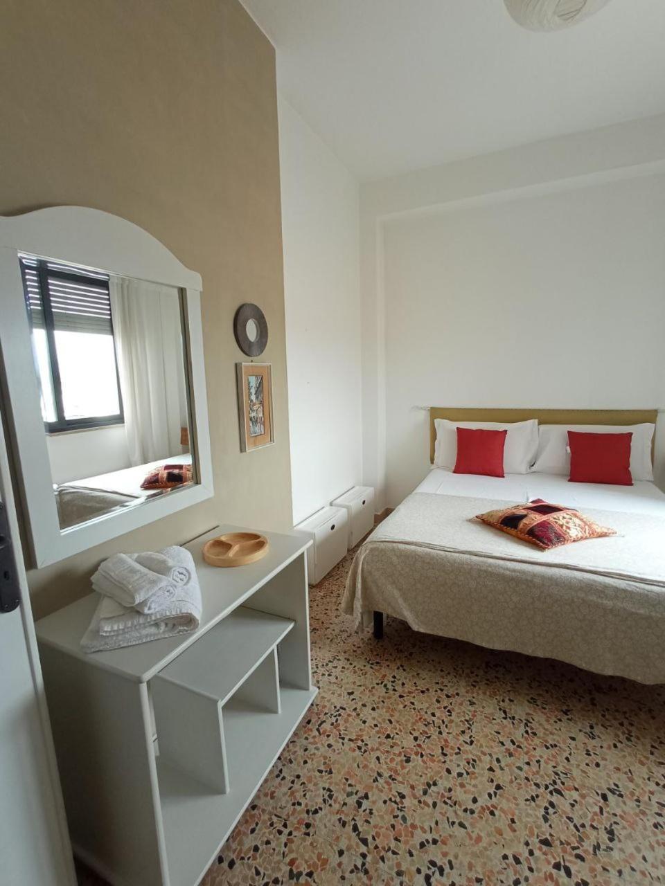 Myhouse Hotel Olbia Kültér fotó